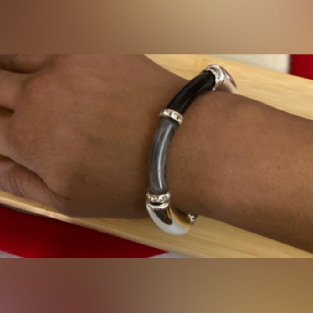 stretchable bracelet Chic Silver and Black Bangle